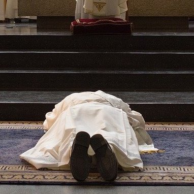 Priester
